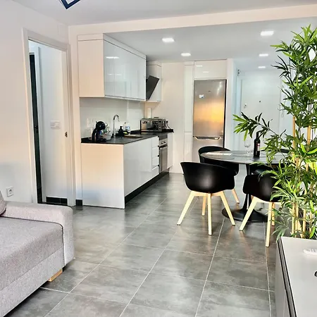 Apolo Martin Lejlighed *